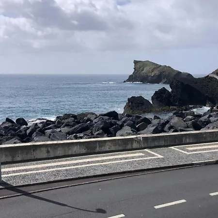 Vakantiehuis Roque Ocean House - Atlantic Serenity Escape