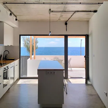 Casa de Férias Roque Ocean House - Atlantic Serenity Escape *