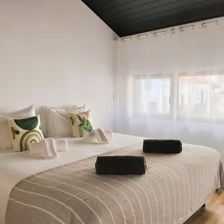 Vakantiehuis Roque Ocean House - Atlantic Serenity Escape